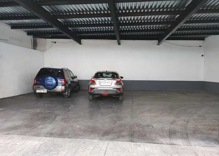 Casa Piramide 1 Terraza Y Parking Privado Nyaraló *