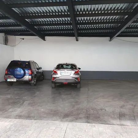 Casa Piramide 1 Terraza Y Parking Privado 펜션 *