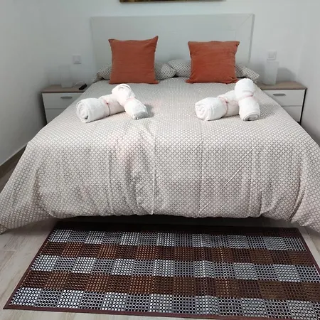 Casa Piramide 1 Terraza Y Parking Privado 이코드레로스비노스